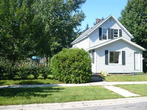 819 N. 7th Ave Saint Cloud MN - the perfect starter home