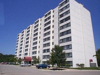 london condos condo ontario apartment pay need price well offered maintained built being only year old