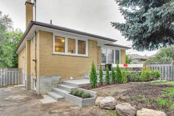 8 Attercliff Crt
