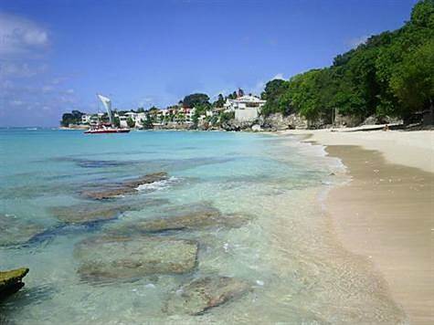 Barbados Luxury, Long-shot of Beach