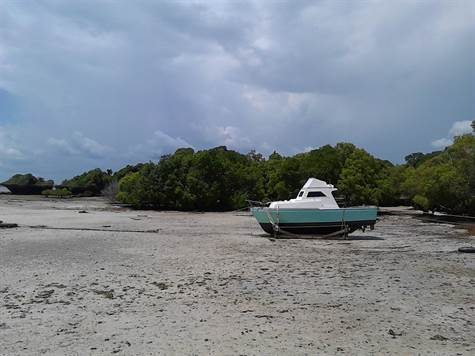Beautiful Beach Front Property for Sale facing Chale Island