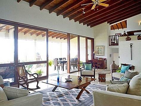 Barbados Luxury,  Full-shot of Downstairs