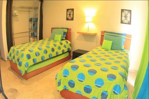 Guest Bedroom with 2 trundle beds (4 individual beds), A/C
