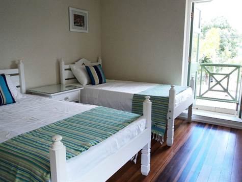 Barbados Luxury,   bedroom with twin-sized beds