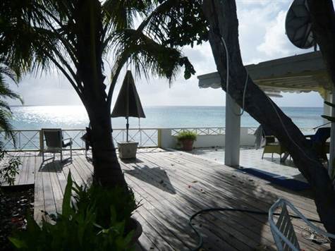 Barbados Luxury,  Deck