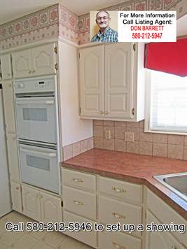 Double Oven!  Miles of cabinets, large heavy well built drawers for pots & pans.
