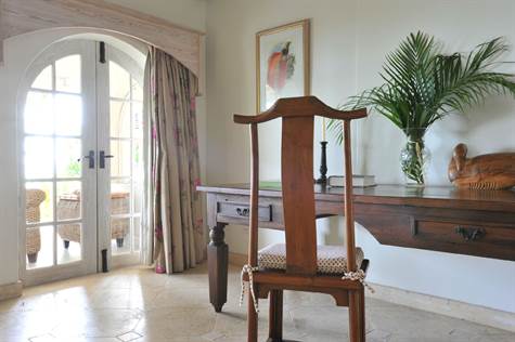 Barbados Luxury Elegant Properties Realty - Cottage Hideaway Sitting Room