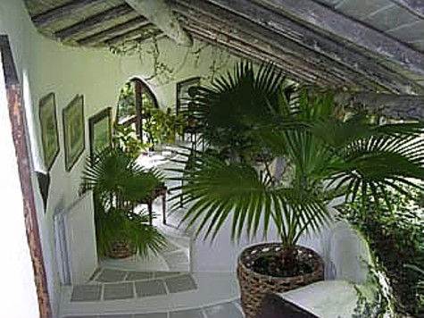 Barbados Luxury,   Stairway