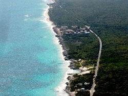 Tulum beach road