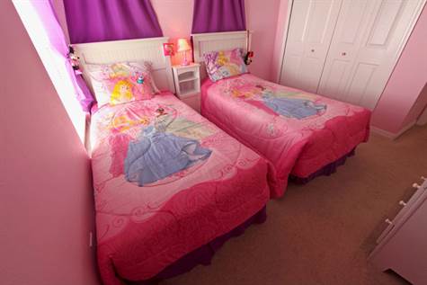 Twin-Princess-Bedroom