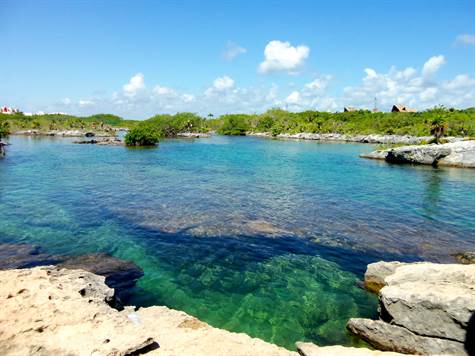 Residential Lot for Sale in Akumal Bay 