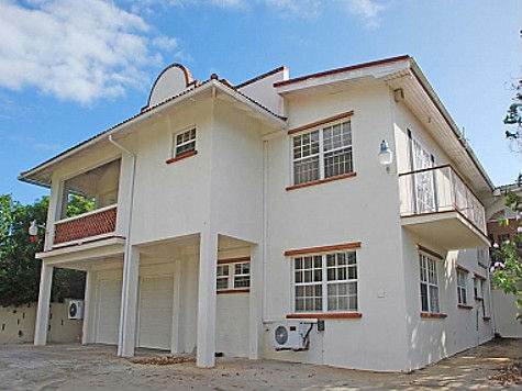 Barbados Luxury,  Full-shot of House