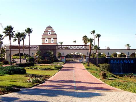 Baja Mar Entrance