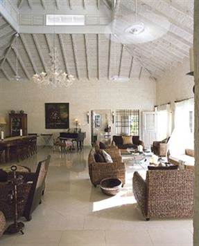 Barbados Luxury, Side-shot of Lounge area