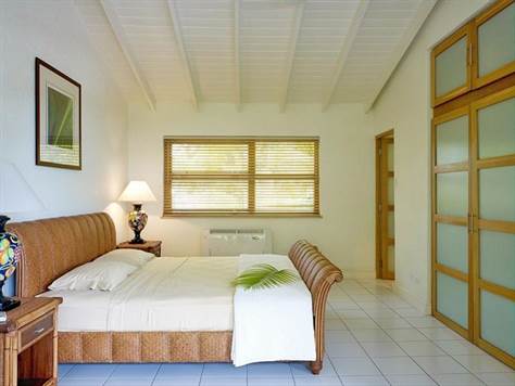 Barbados Luxury,  Master Bedroom 2