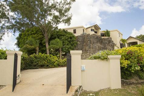 Barbados Luxury,   Entrance Leading to The House