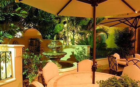 Barbados Luxury, Palm rosa lounge