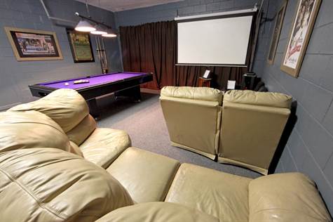 Games-and-Theatre-Room