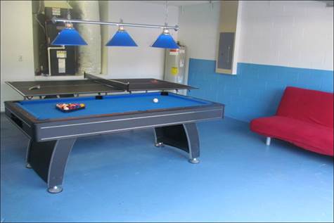 Games Room w Pool and Table Tennis