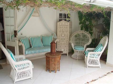 Barbados Luxury,   Outdoor Social Lounge Space