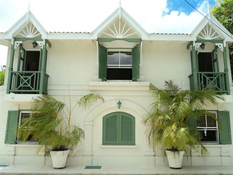 Barbados Luxury,   front-view of house from entrance