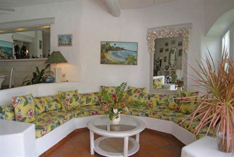 Barbados Luxury,   Full-shot of Lounge Space