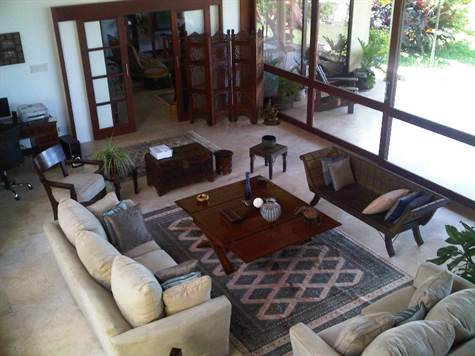 Barbados Luxury,  Indoor Lounge Space