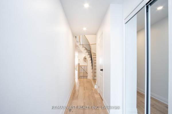 117 Ozner Cres, Vaughan, ON L4H0G1 Photo 5