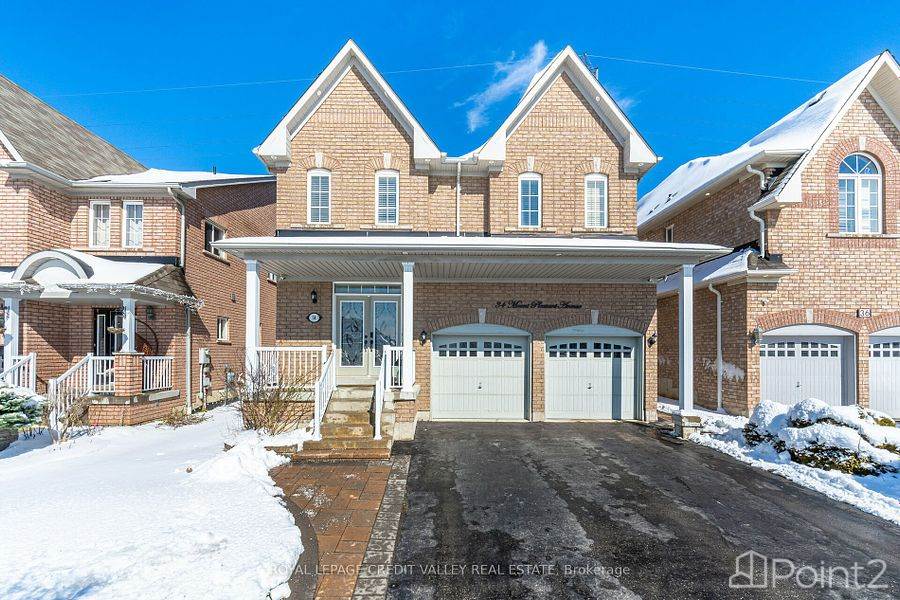 34 Mount Pleasant Ave, Whitby, ON L1N0C8 Photo 2