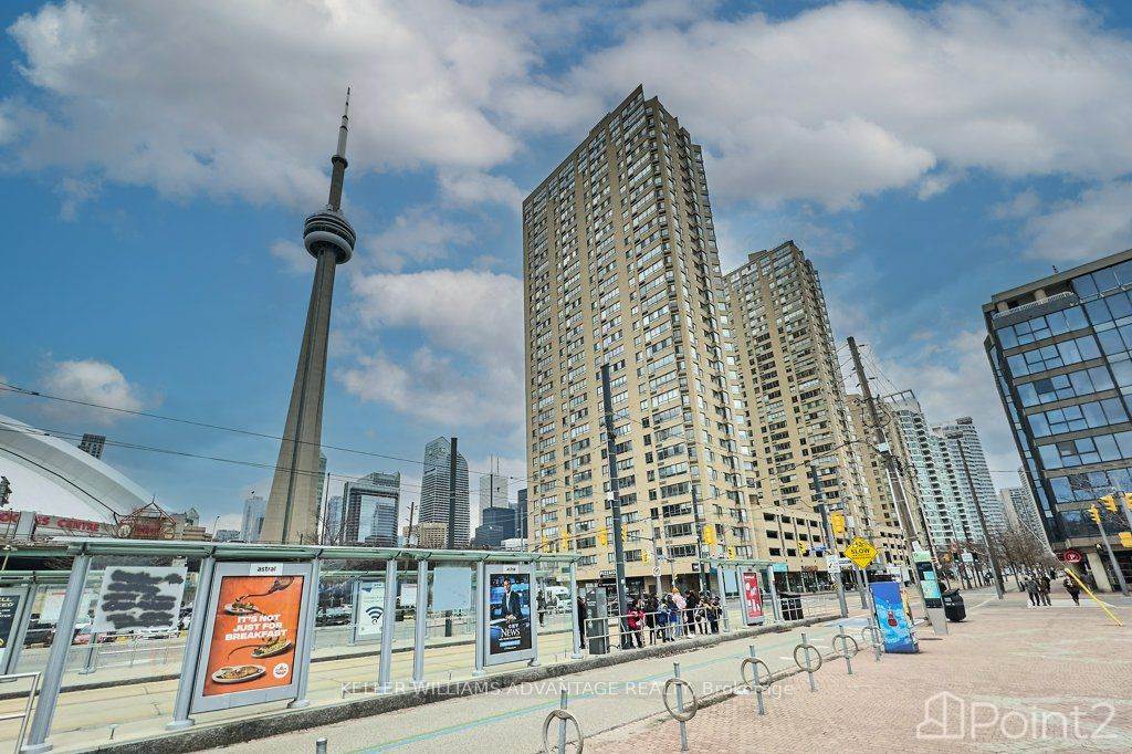270 Queens Quay W, Toronto, ON M5J2N4 Photo 4