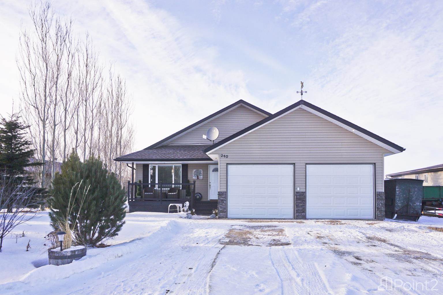 240 Ruby Dr Hitchcock Bay Sk For Sale Ovlix