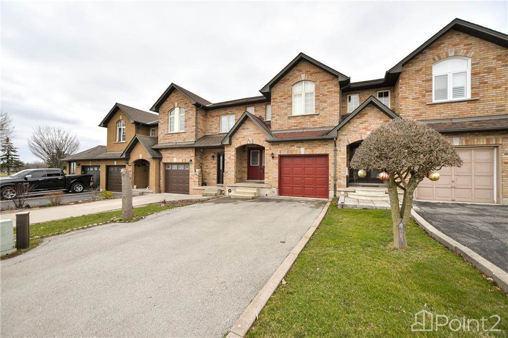 55 Townmansion Drive, Hamilton, ON L8T5A6 Photo 2