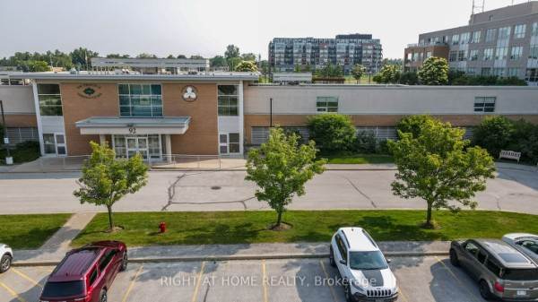 94 Dean Ave, Barrie, ON L4N0M3 Photo 6