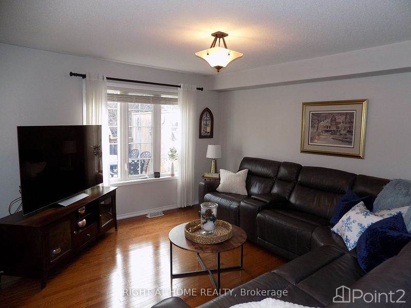 19 Tempo Way, Whitby, ON L1M0G1 Photo 6