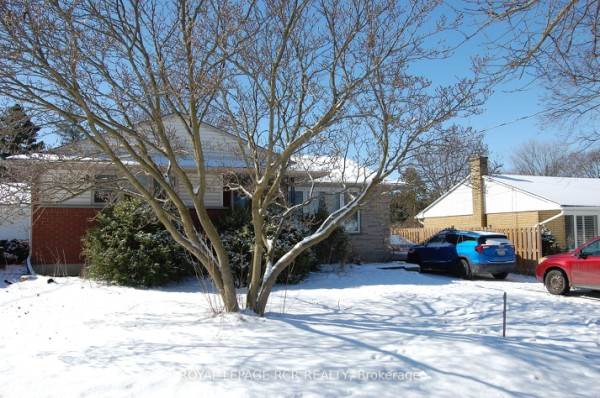 63 Olympic Dr, Kitchener, ON N2M3S7 Photo 2