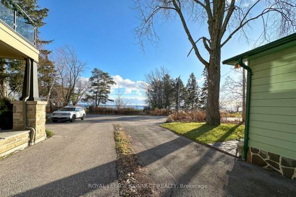 3044 Lakeview Blvd, Ajax, ON L1S1A6 Photo 2