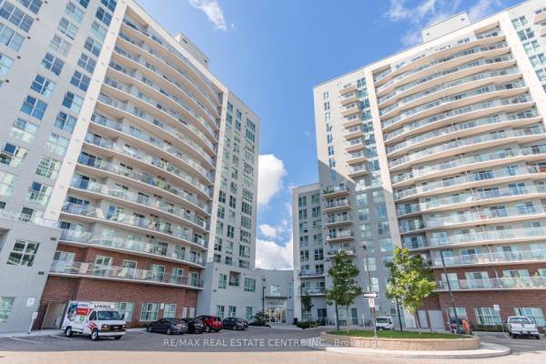 2150 Lawrence Ave, Toronto, ON L1L0R5 Photo 2