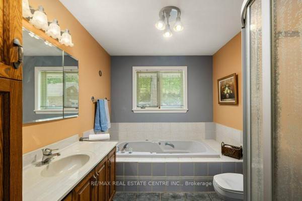 1047 Country Lane, Central Frontenac, ON K0H2B0 Photo 4