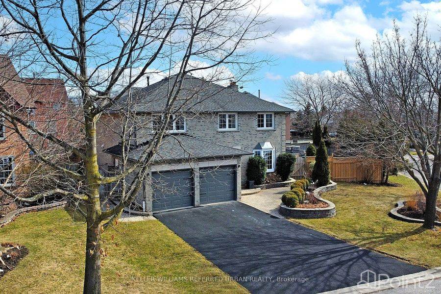 13 Vale Cres, Ajax, ON L1S5A4 Photo 2