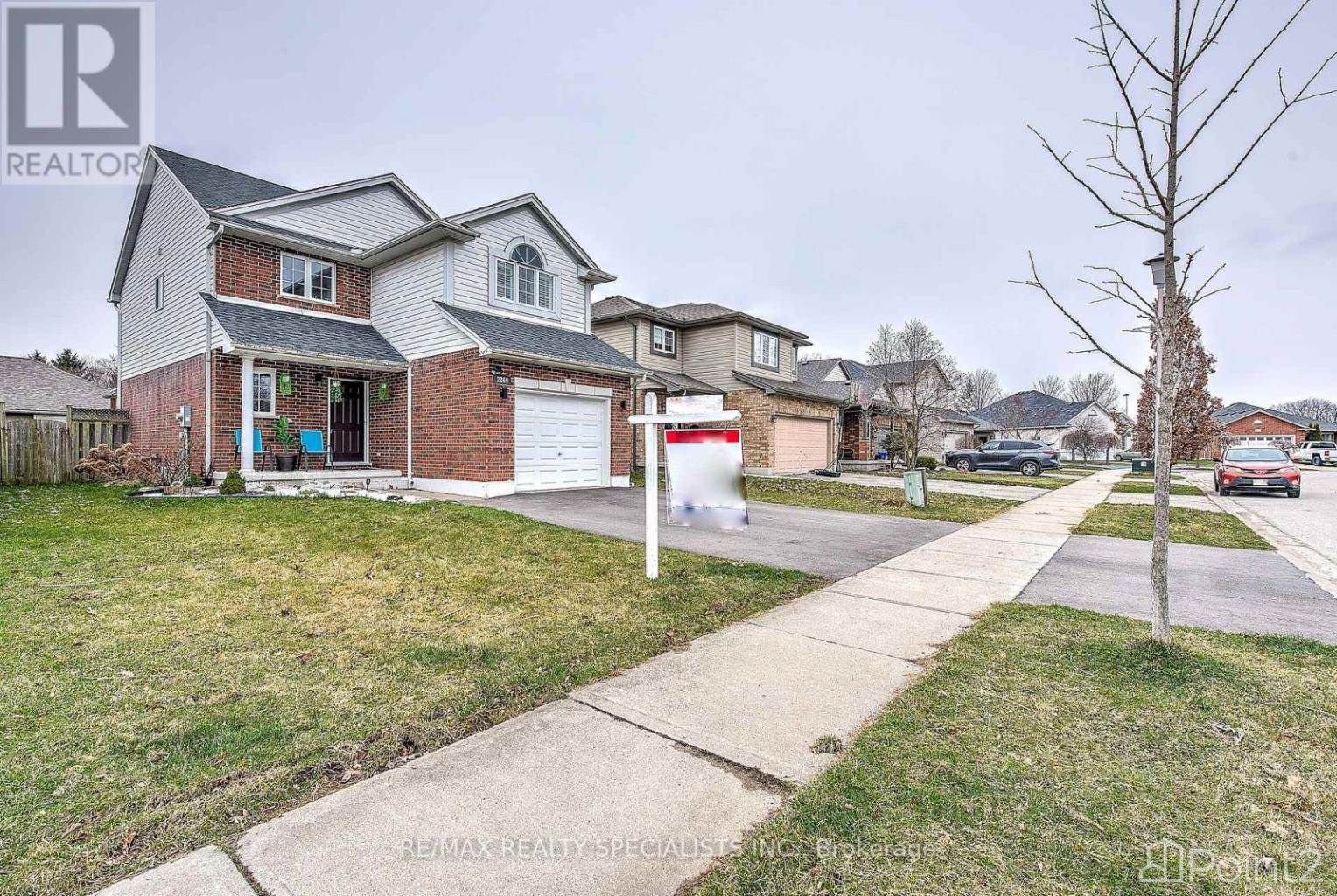 2260 Thornicroft Cres, London, ON N6P1T6 Photo 2