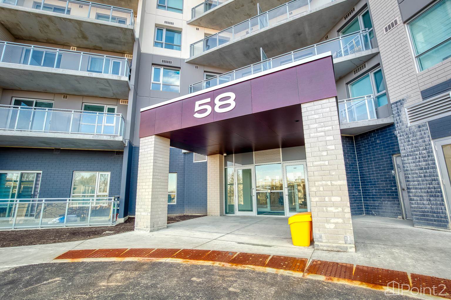 58 Lakeside Terr, Barrie, ON L4M0H9 Photo 3