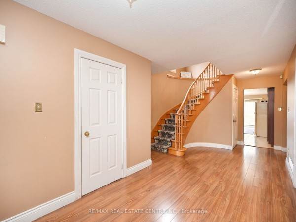 4326 Waterford Cres, Mississauga, ON L5R2B2 Photo 6