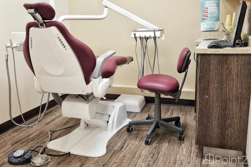 New Listing Established Dental Practice Greater Toronto Area With Property Included Nr, Toronto, ON L3R5N4 Photo 5