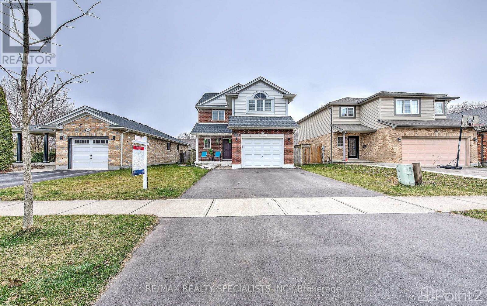 2260 Thornicroft Cres, London, ON N6P1T6 Photo 3