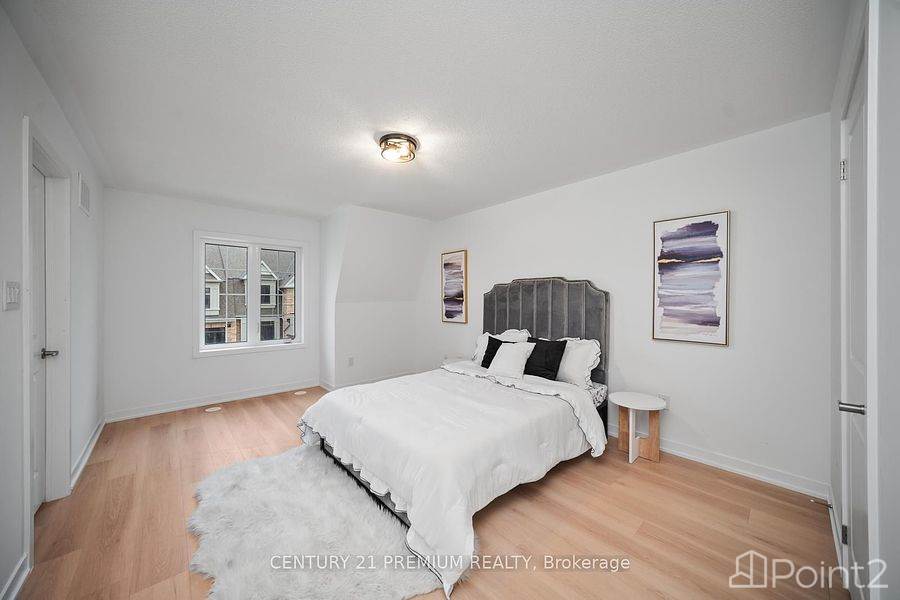 16 Calloway Way, Whitby, ON L1N3W8 Photo 6