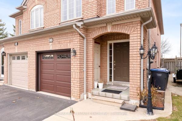 5382 Longhouse Cres, Mississauga, ON L5R4A5 Photo 2