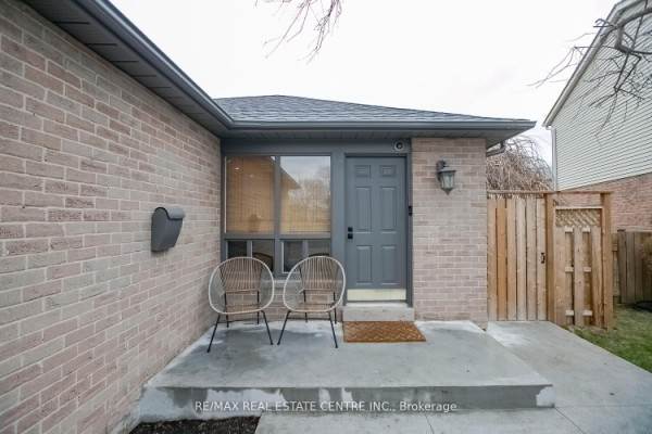 6089 Fullerton Cres, Mississauga, ON L5N3A3 Photo 3