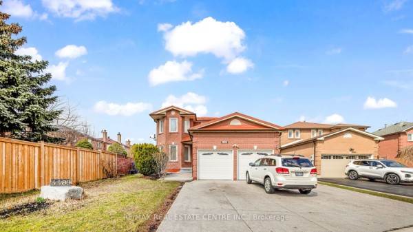 4489 Weymouth Commons Cres, Mississauga, ON L5R1P5 Photo 3