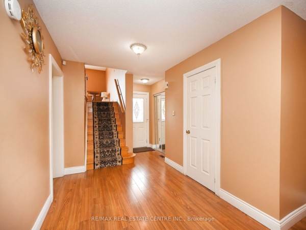 4326 Waterford Cres, Mississauga, ON L5R2B2 Photo 5