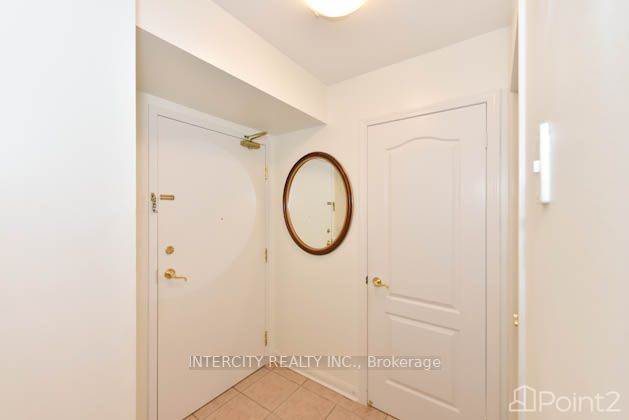 640 Sauve St 1012500 Rutherford Rd 316, Vaughan, ON L4K5N7 Photo 4